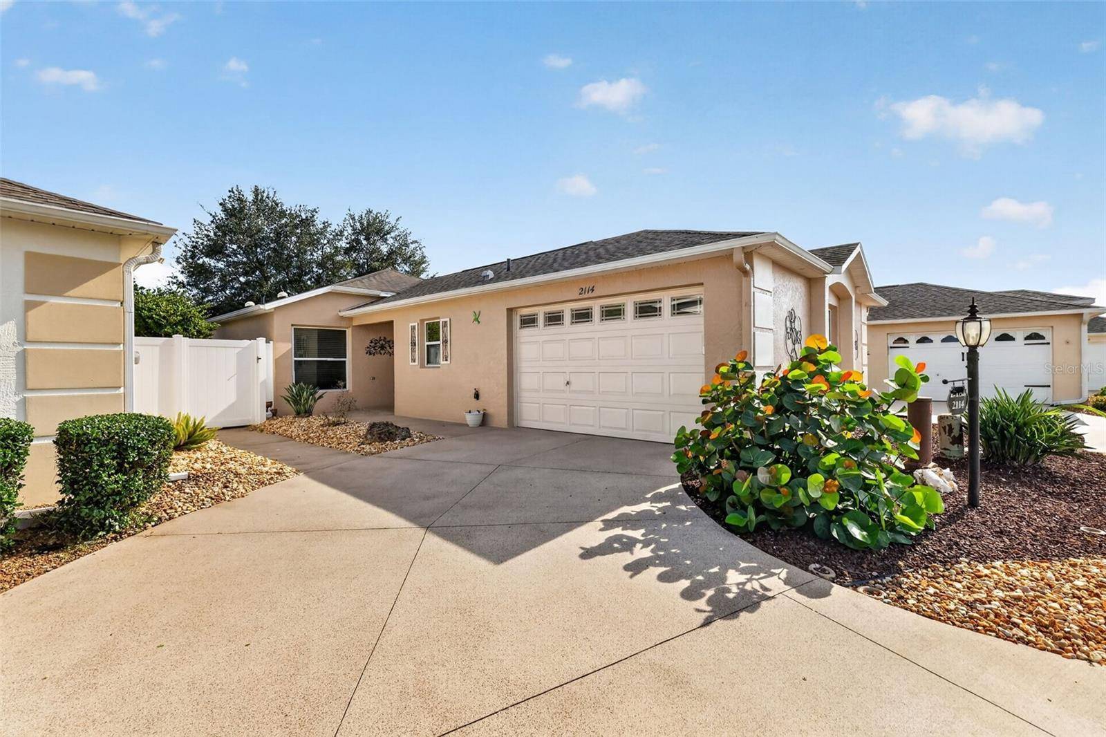 2114 MARLIN PL, The Villages, FL 32162