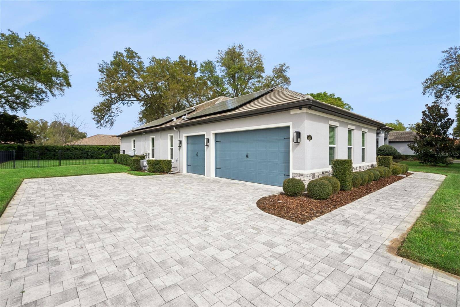 25855 CROSSINGS BLUFF LN, Sorrento, FL 32776