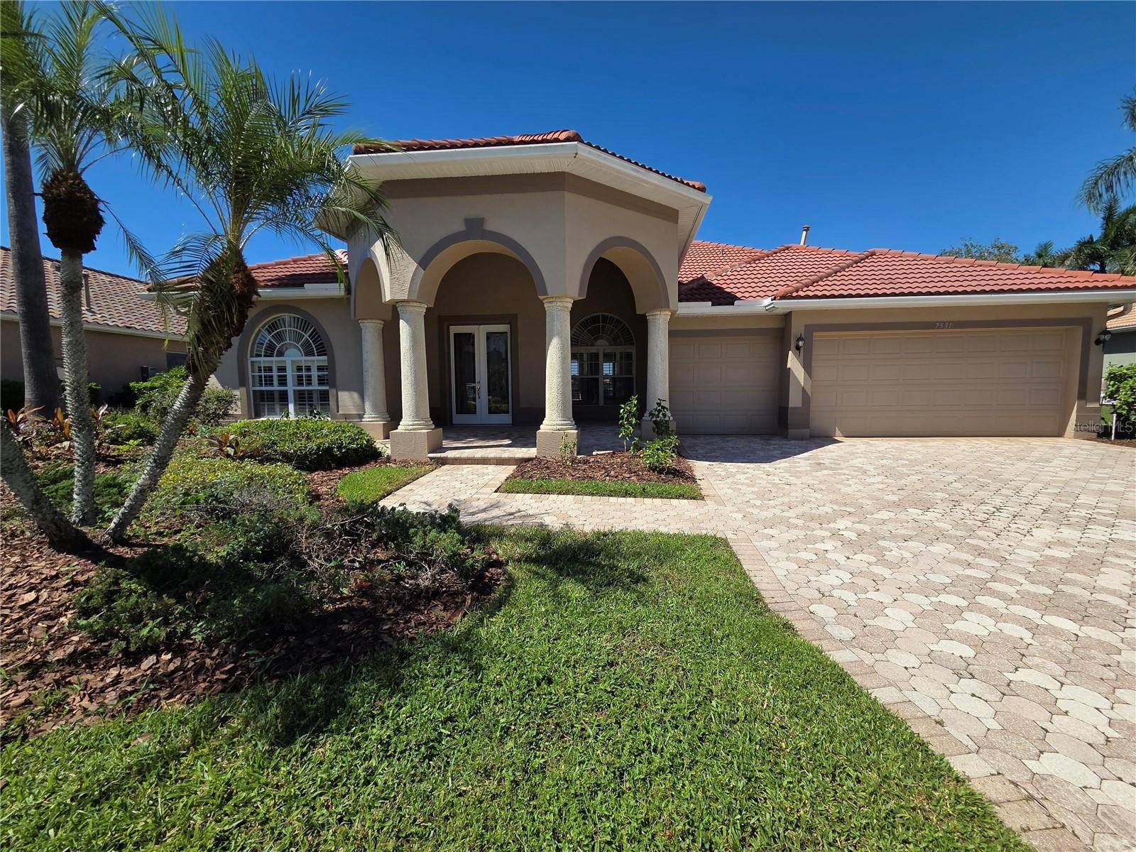 7531 CAMDEN HARBOUR DR, Bradenton, FL 34212