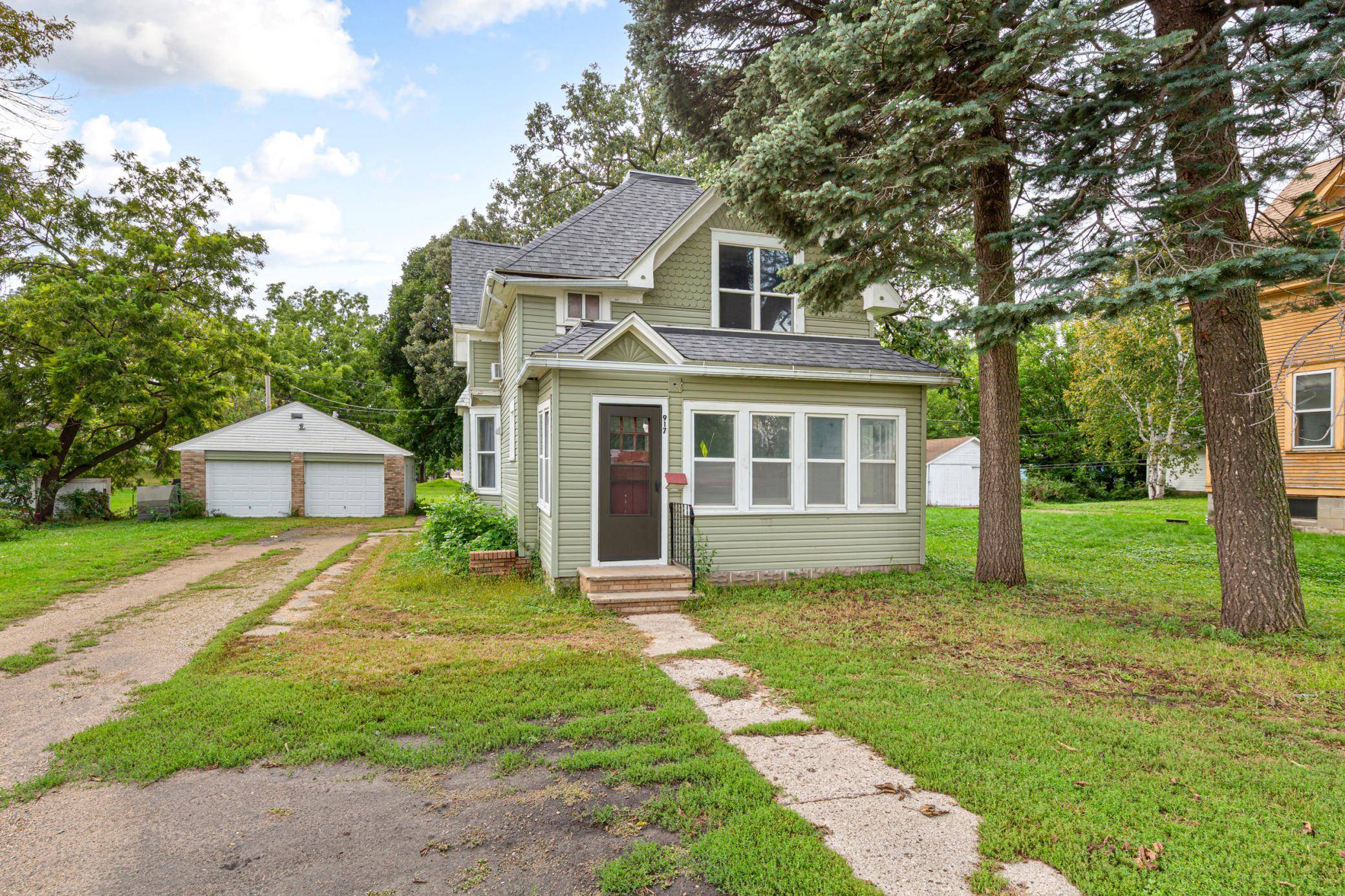 917 Bridge AVE, Albert Lea, MN 56007