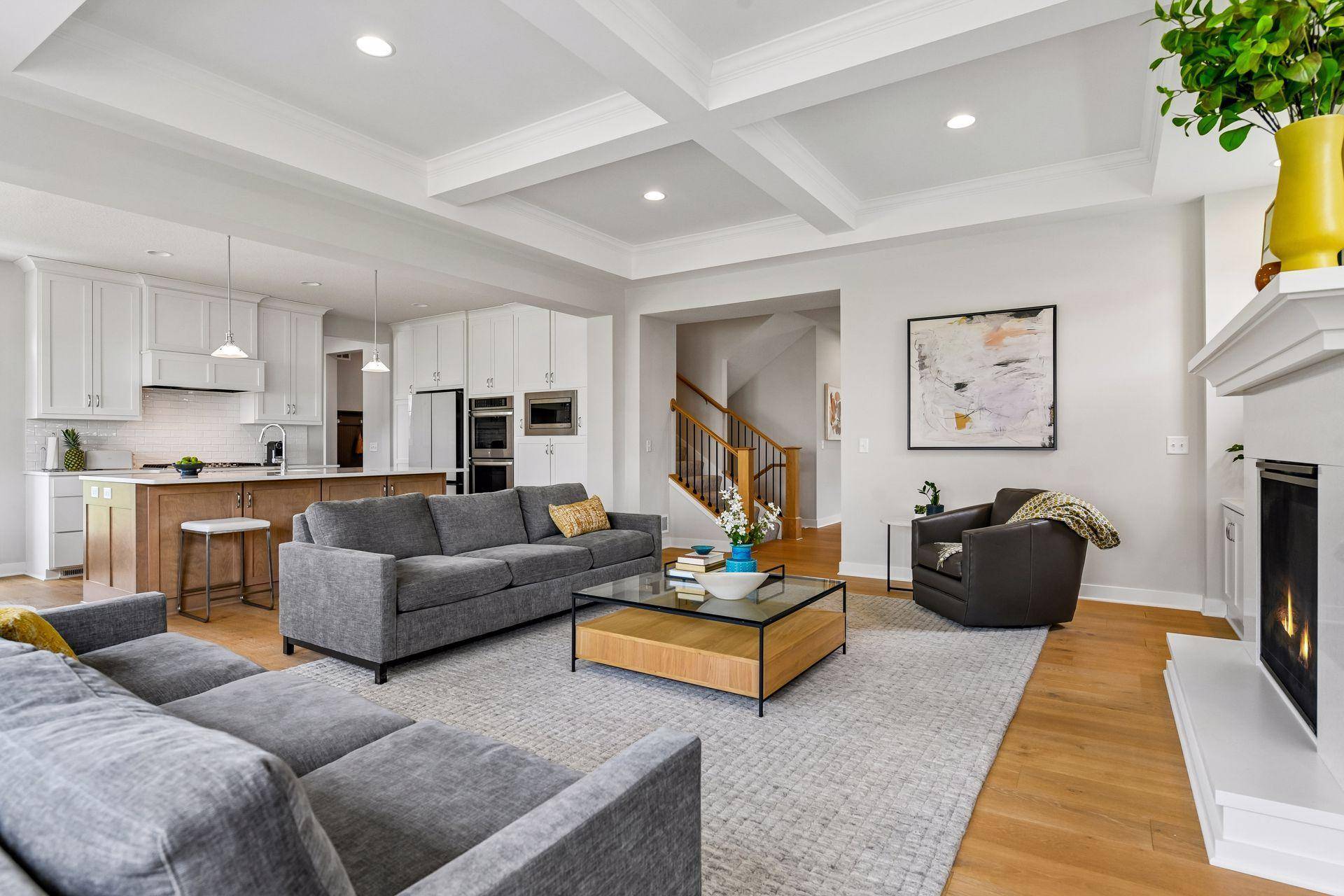 5500 Rolling Hills Pkwy, Victoria, MN 55318