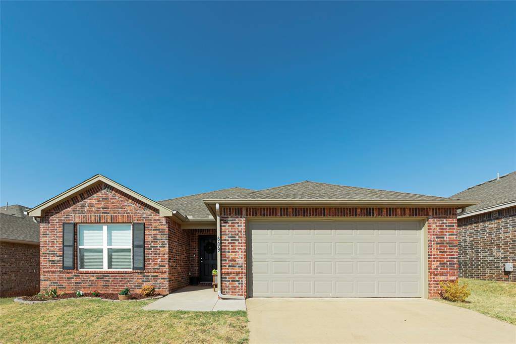 609 Audrey DR, Tuttle, OK 73089