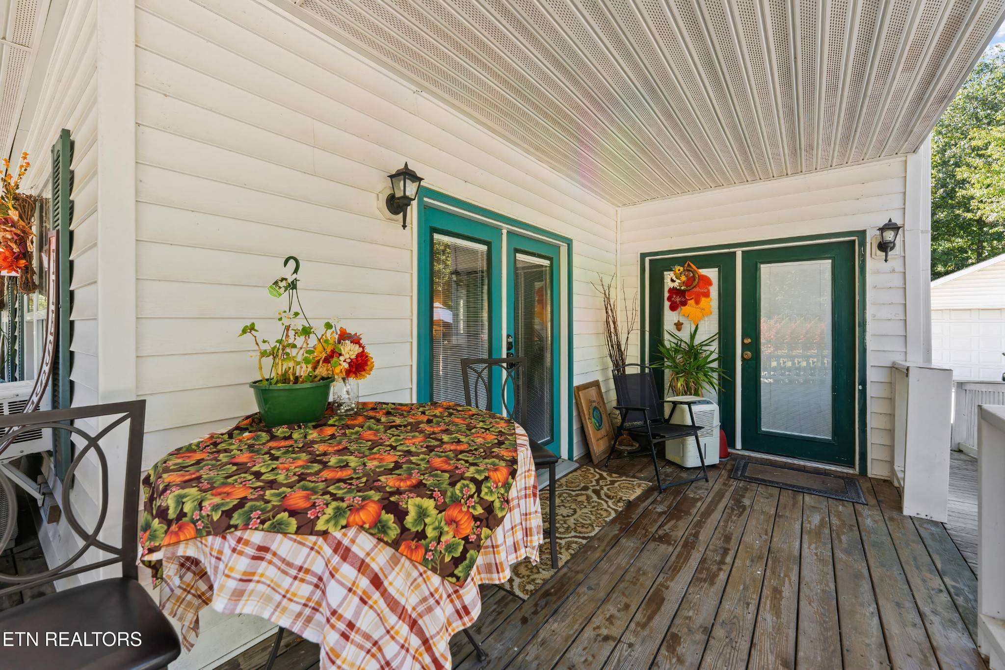 34 Rozzel Rd, Pikeville, TN 37367