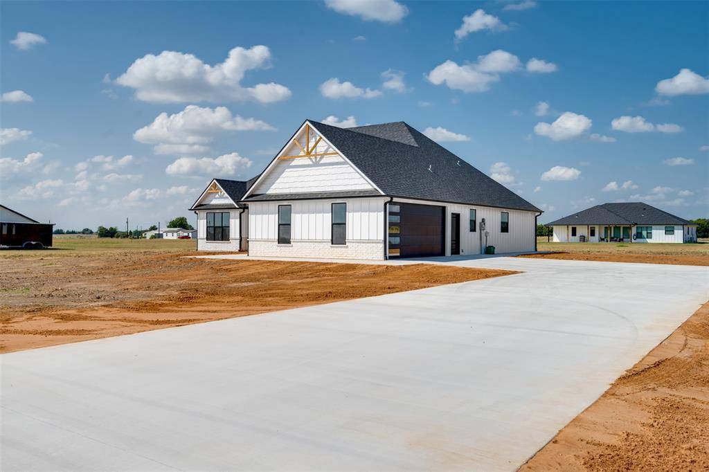 11 Private Road 33084, Sumner, TX 75486