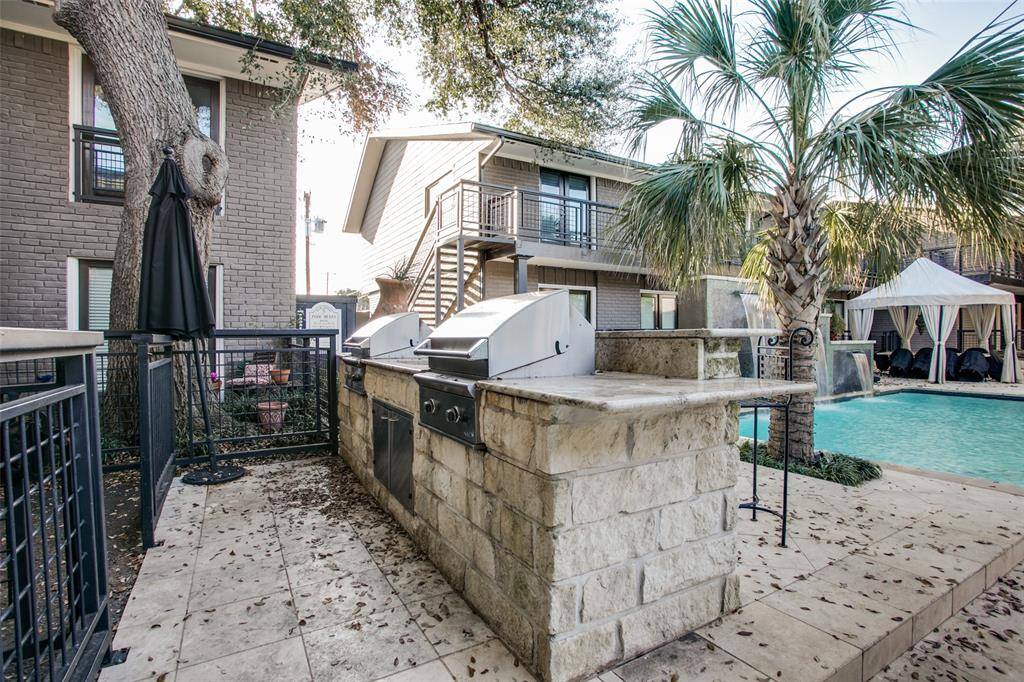 10209 Regal Oaks Drive #211, Dallas, TX 75230