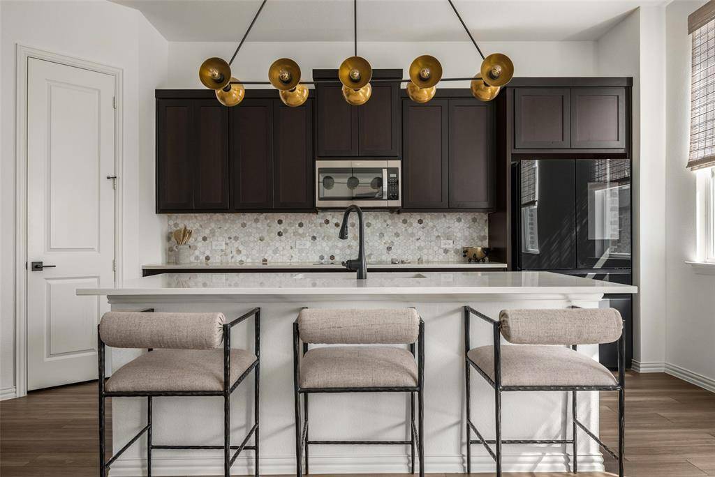 7537 Laburnam Road, Dallas, TX 75228