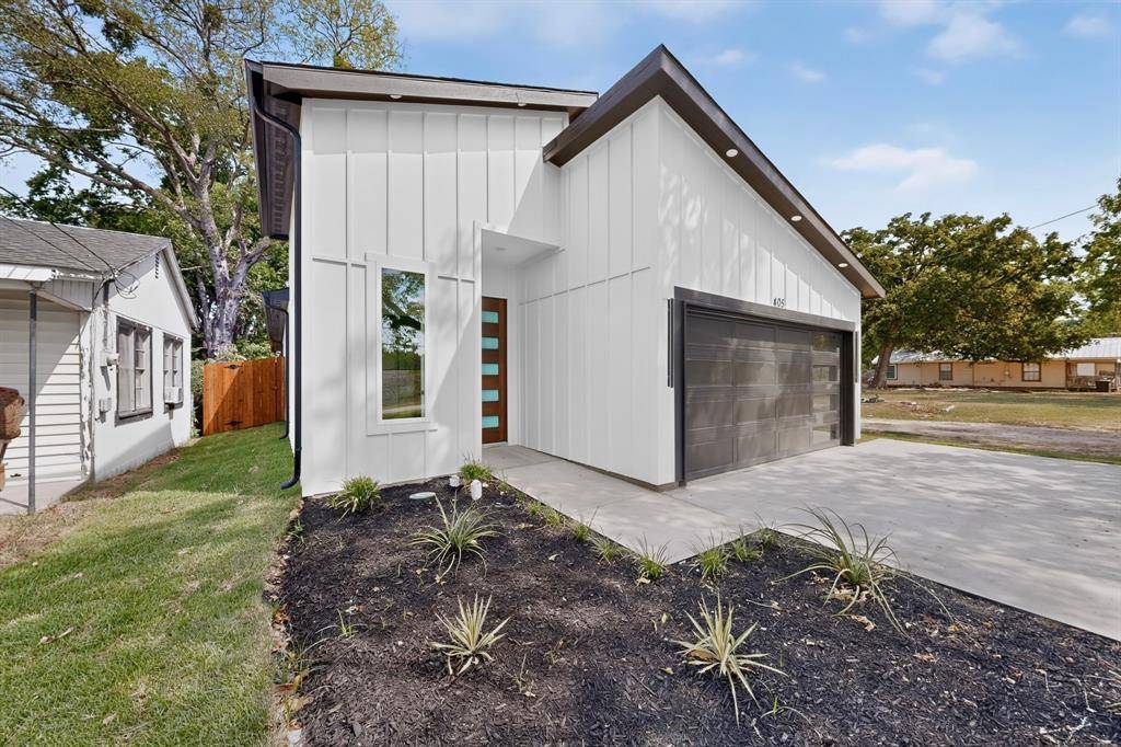 405 NE Front Street, Edgewood, TX 75117