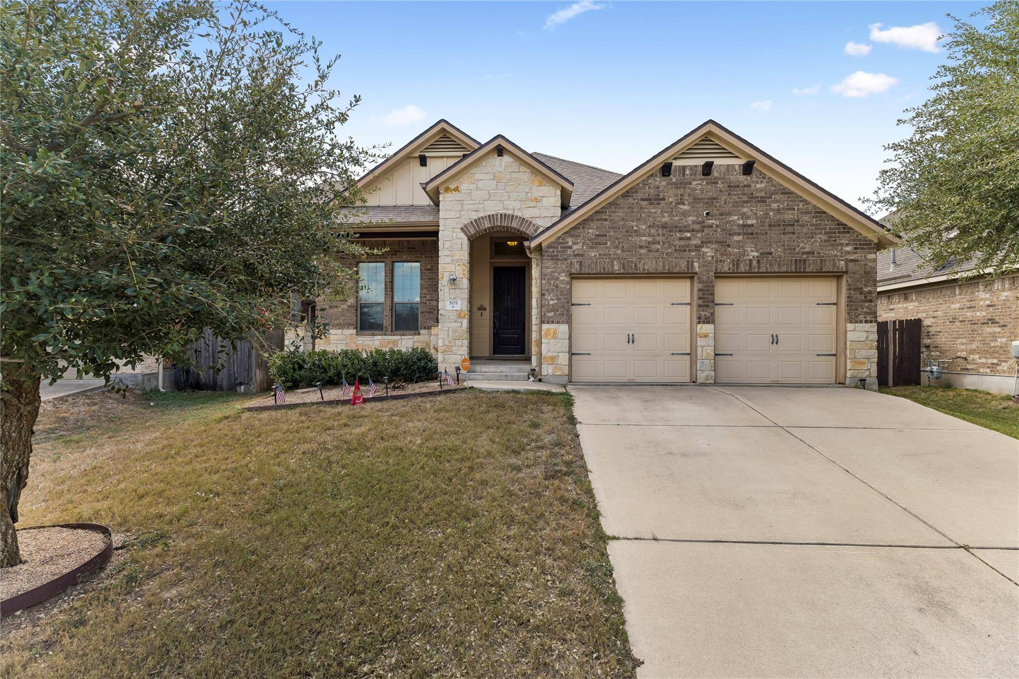 505 Cerezo DR, Leander, TX 78641