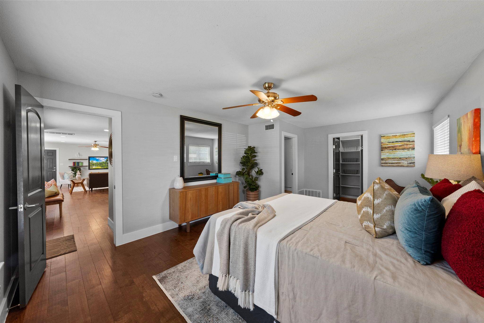 3001 Maplelawn CIR, Austin, TX 78723