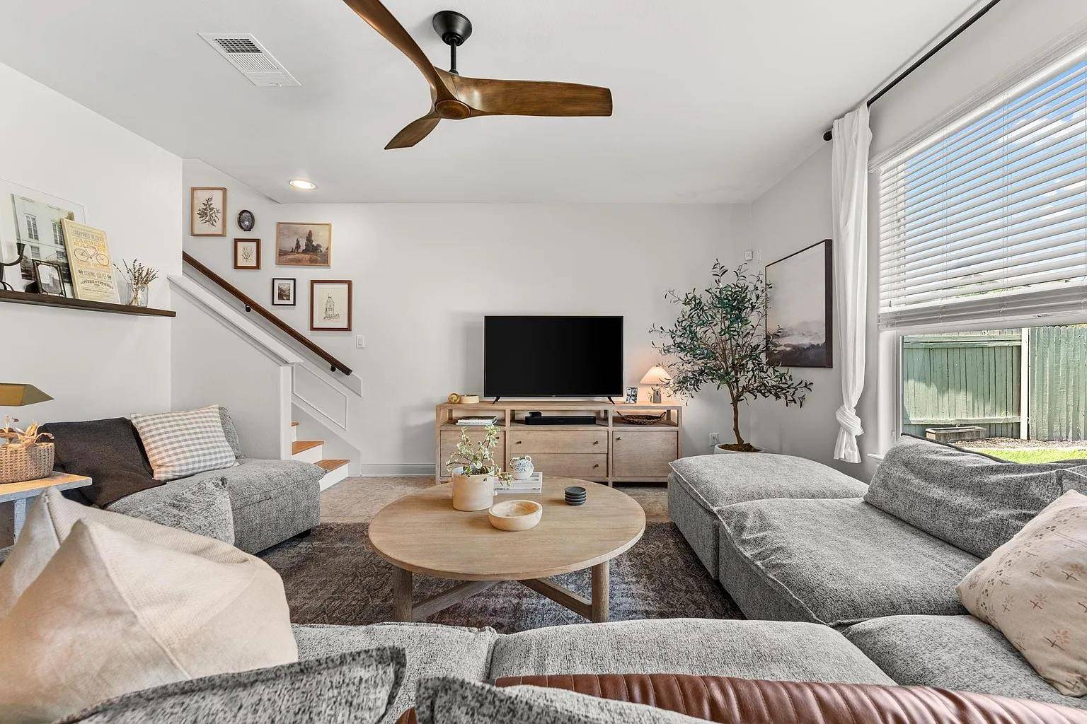 11005 Desert Willow LOOP, Austin, TX 78748