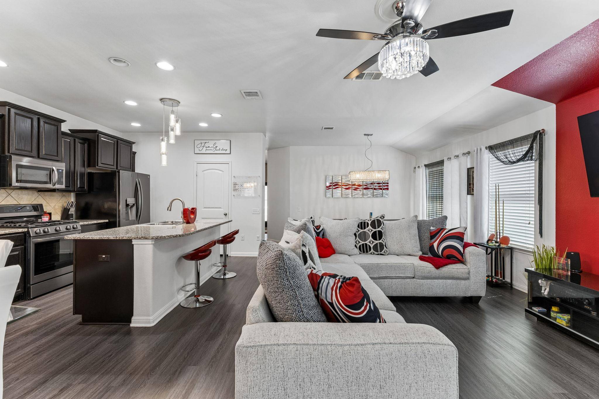 13736 Harrisglenn DR, Austin, TX 78660