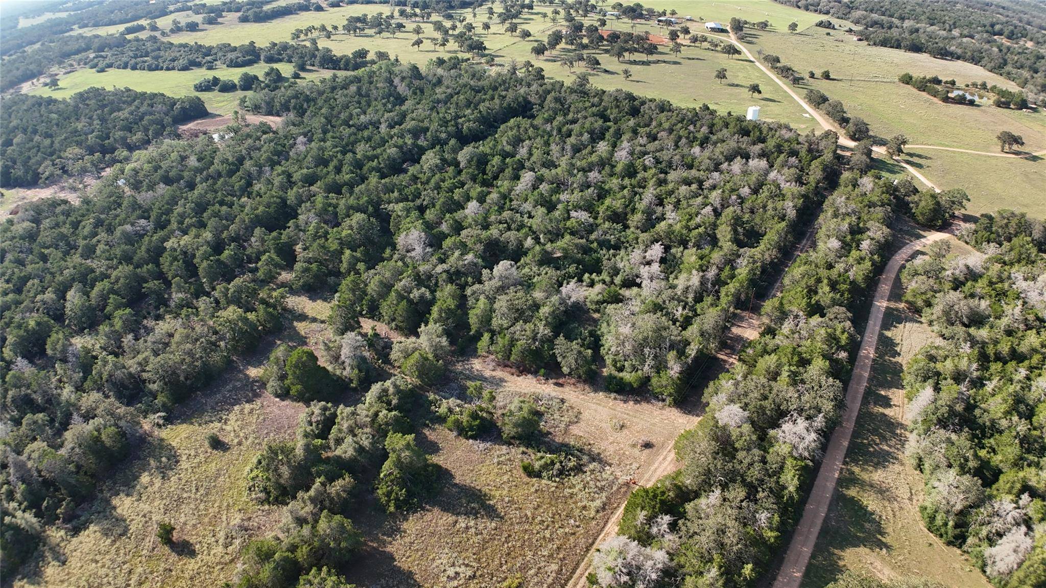 000 Charles Burnes LN, Rosanky, TX 78953