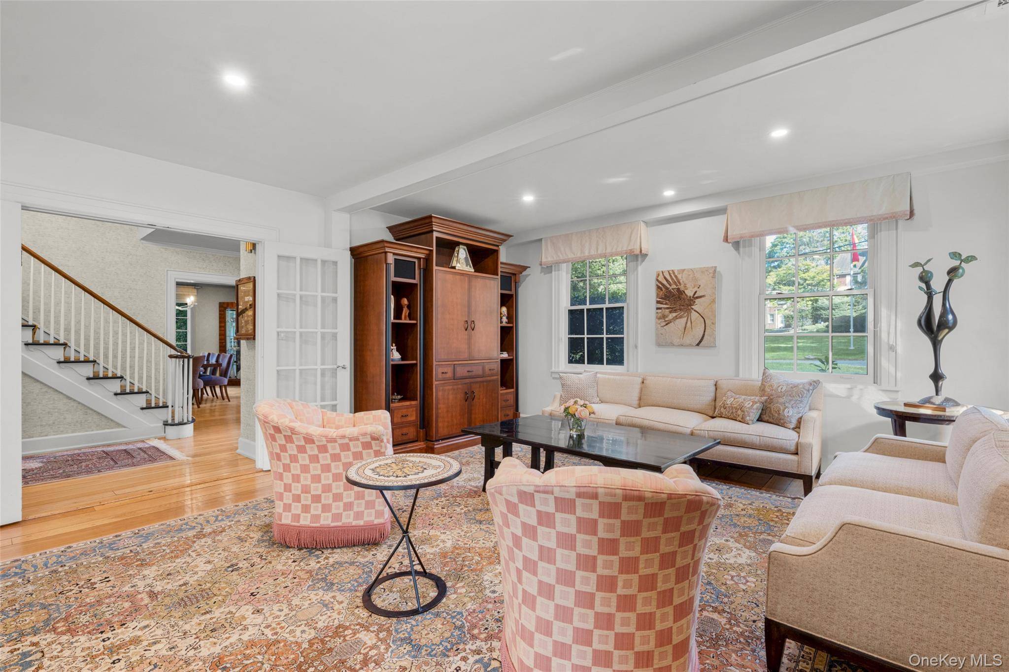 132 Overlook RD, New Rochelle, NY 10804