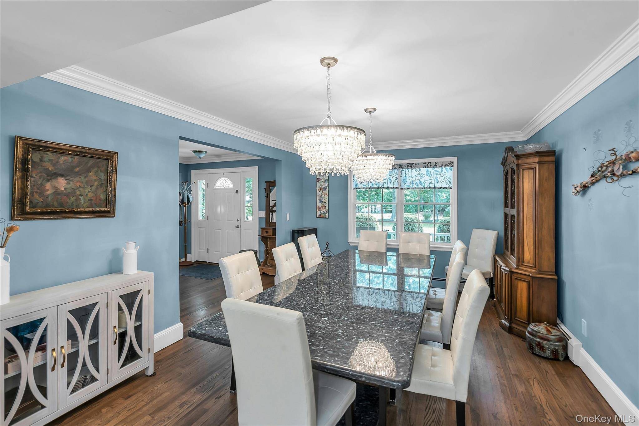 61 Washington Heights AVE, Hampton Bays, NY 11946