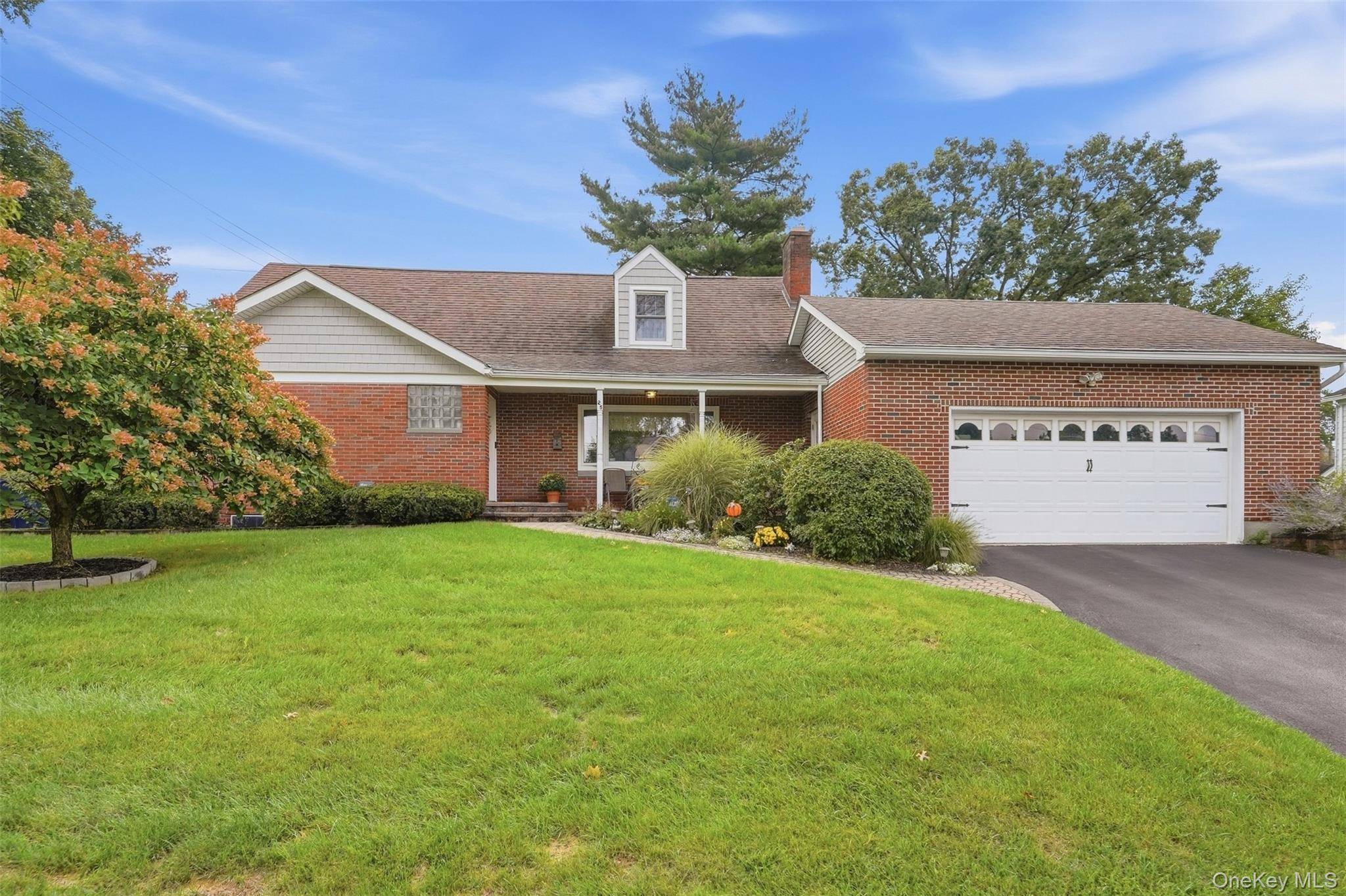 25 E Willow ST, Beacon, NY 12508