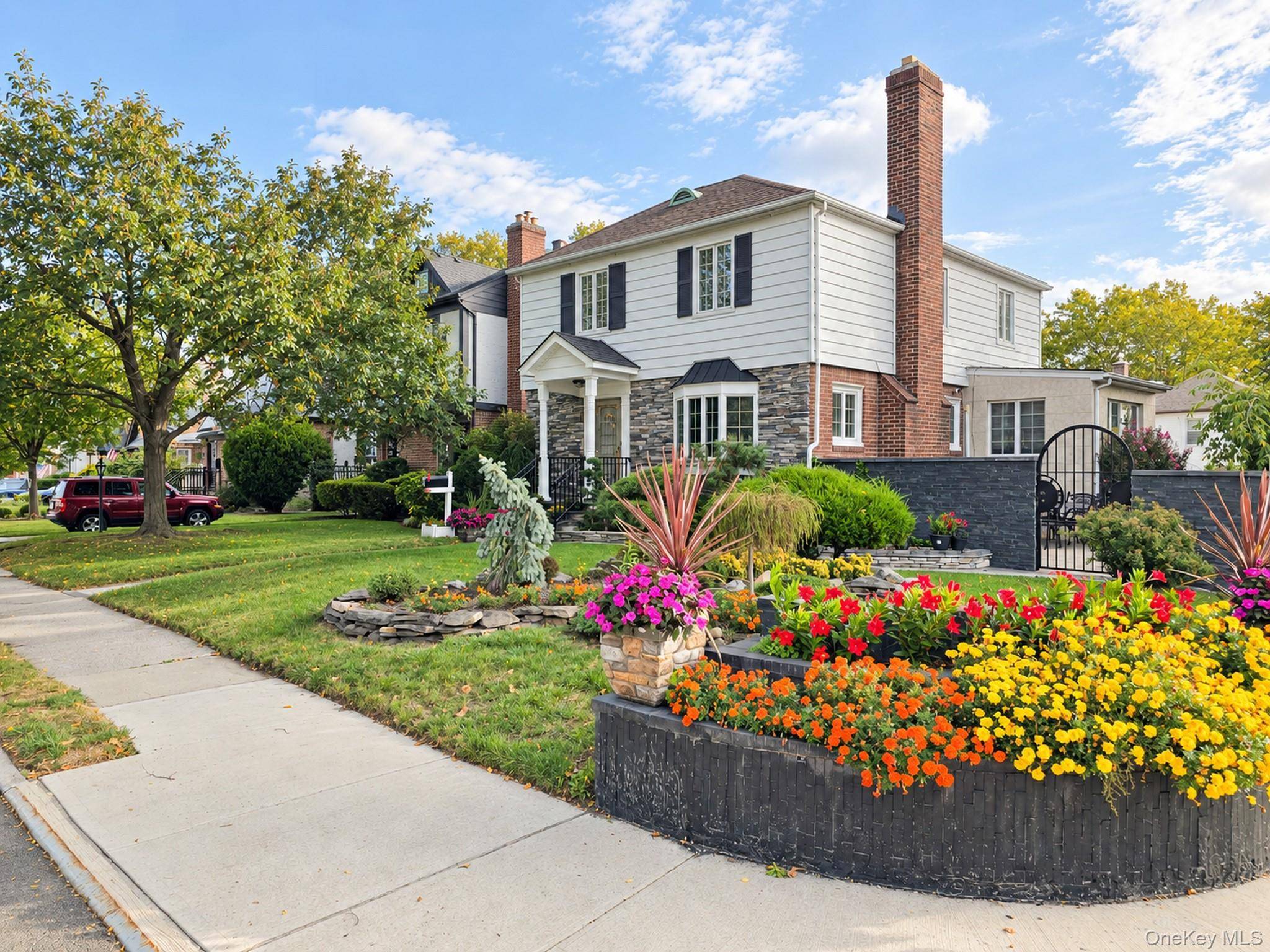 56-49 215 ST, Bayside, NY 11364