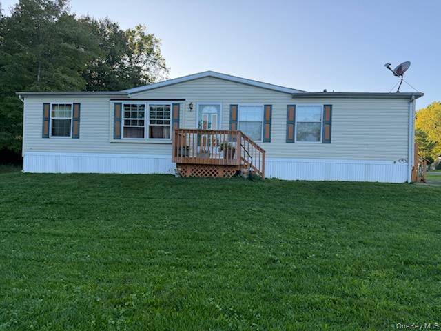 63 deer haven lane, Gardiner, NY 12525