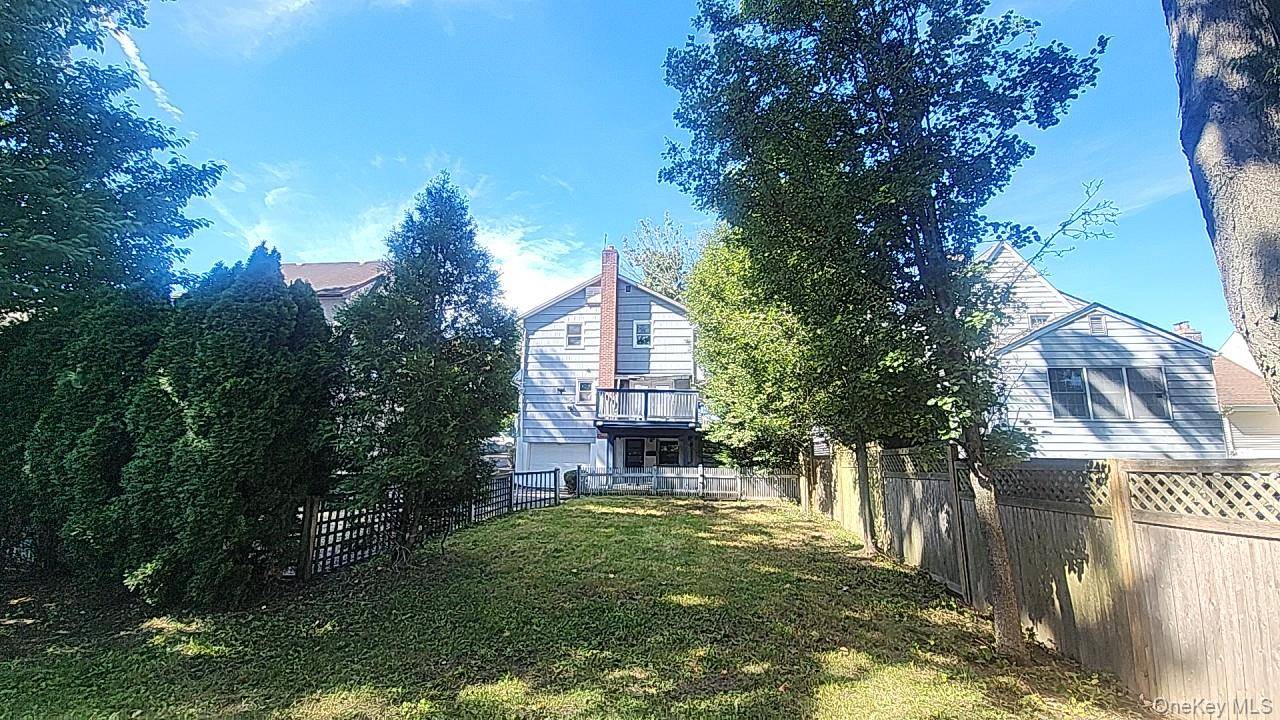 10 Shelley AVE, Valhalla, NY 10595