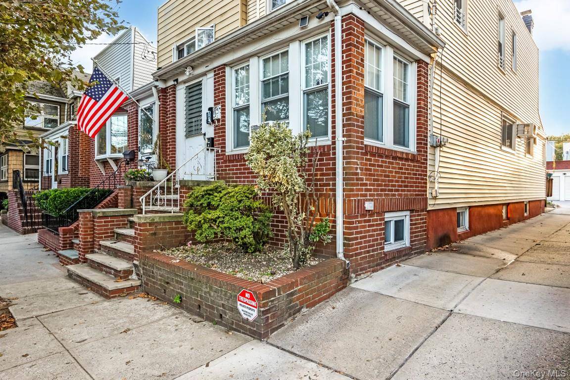 78-22 79th LN, Glendale, NY 11385
