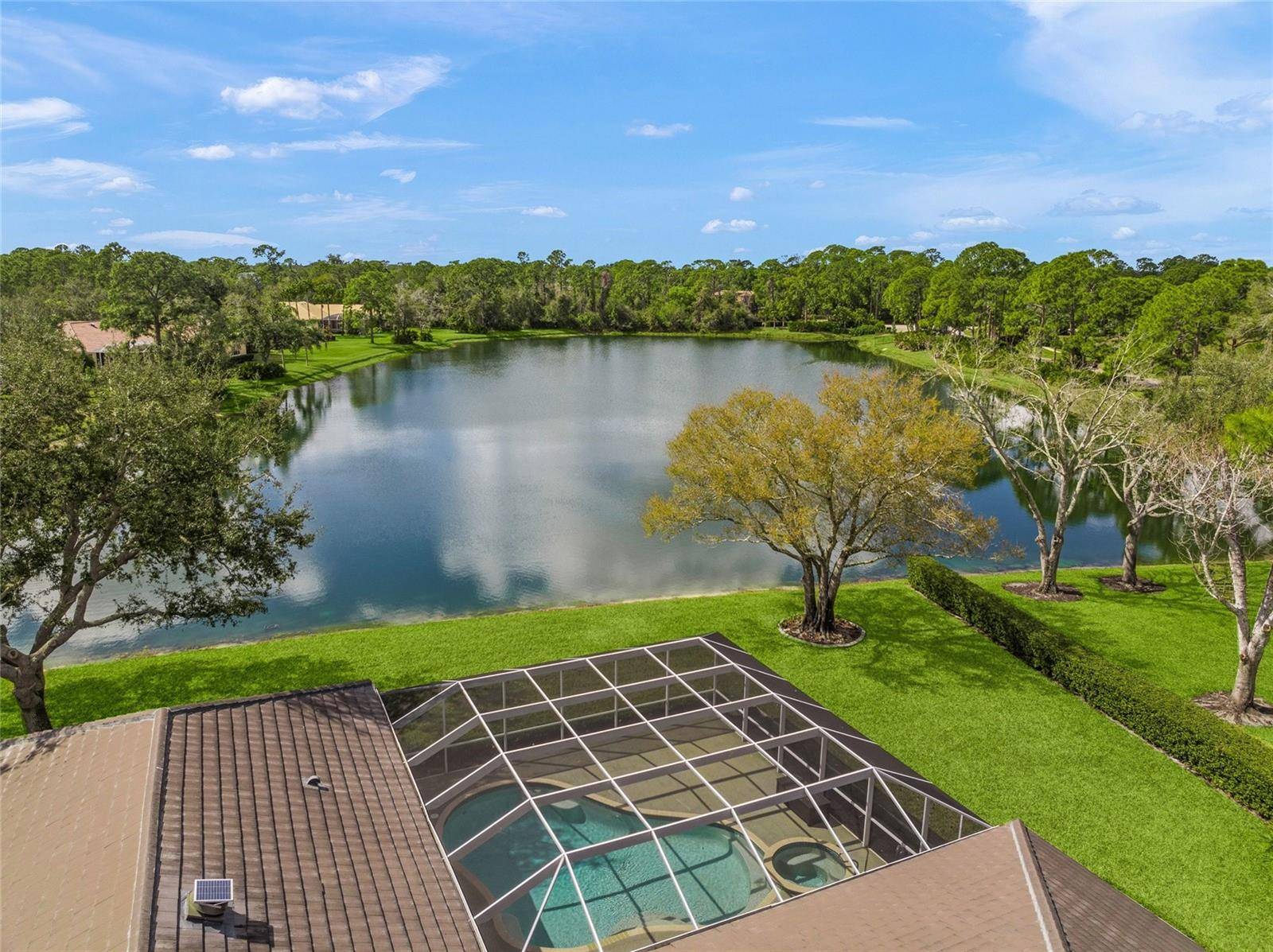 9075 MISTY CREEK DR, Sarasota, FL 34241