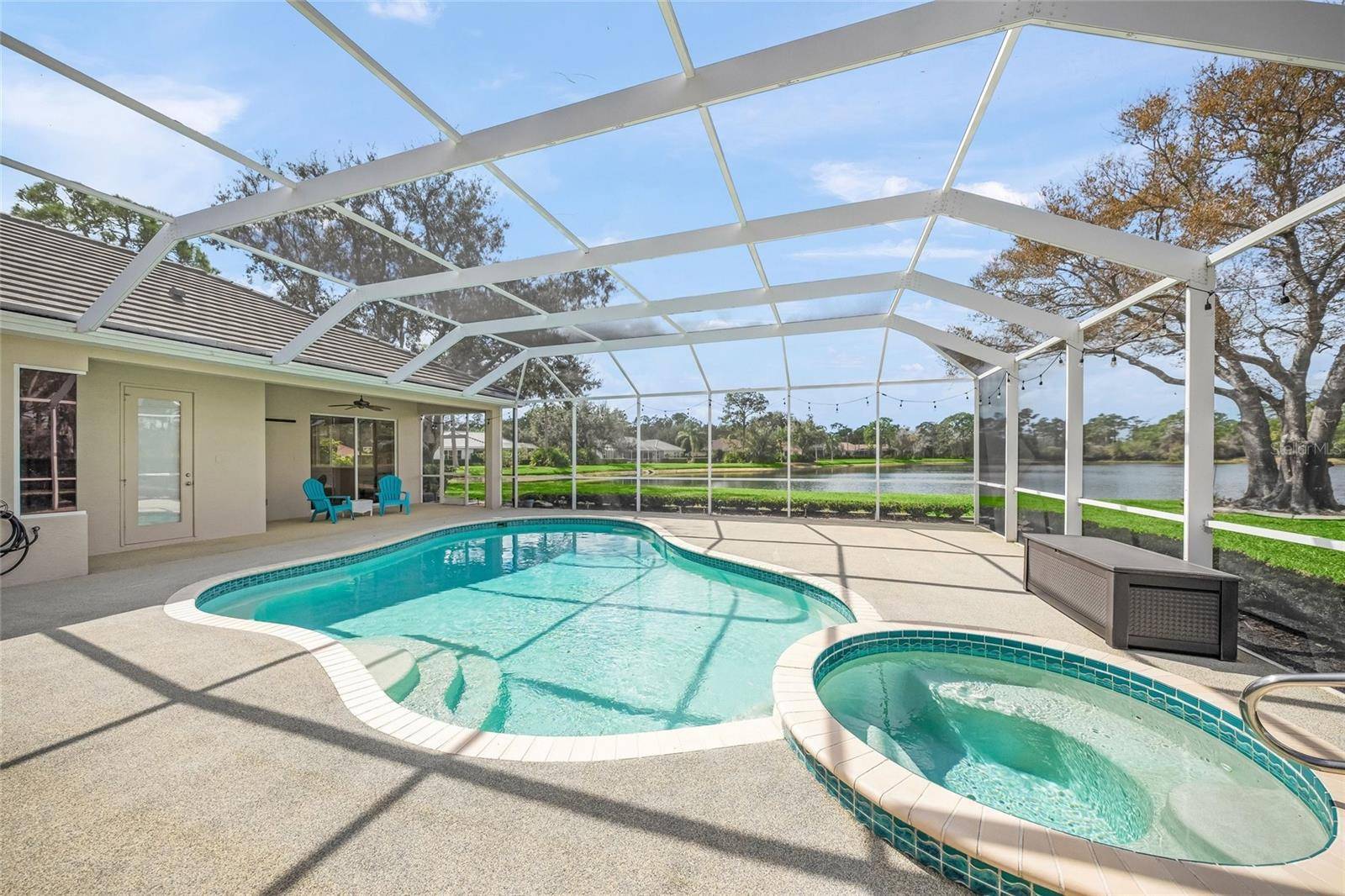 9075 MISTY CREEK DR, Sarasota, FL 34241