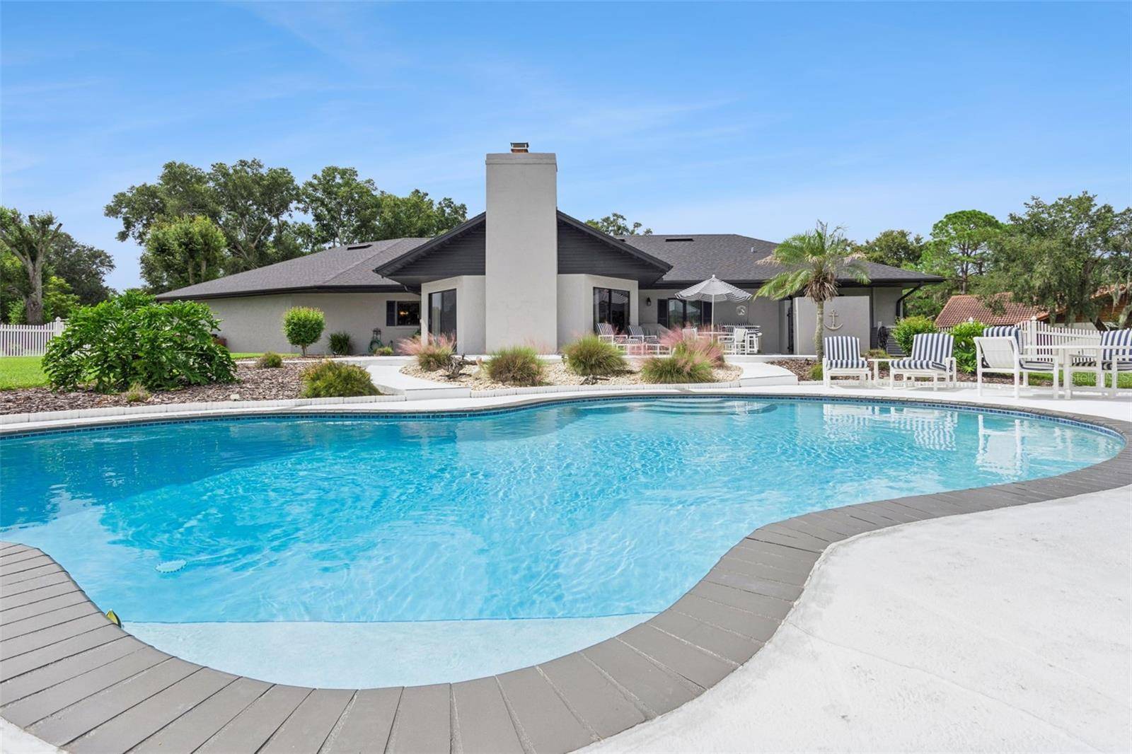 37 LAKE ELOISE LN, Winter Haven, FL 33884
