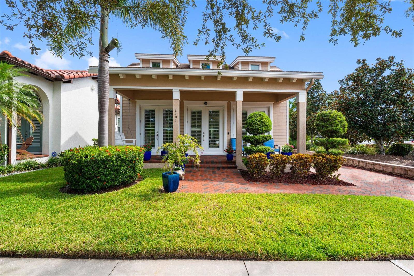 6101 YEATS MANOR DR, Tampa, FL 33616