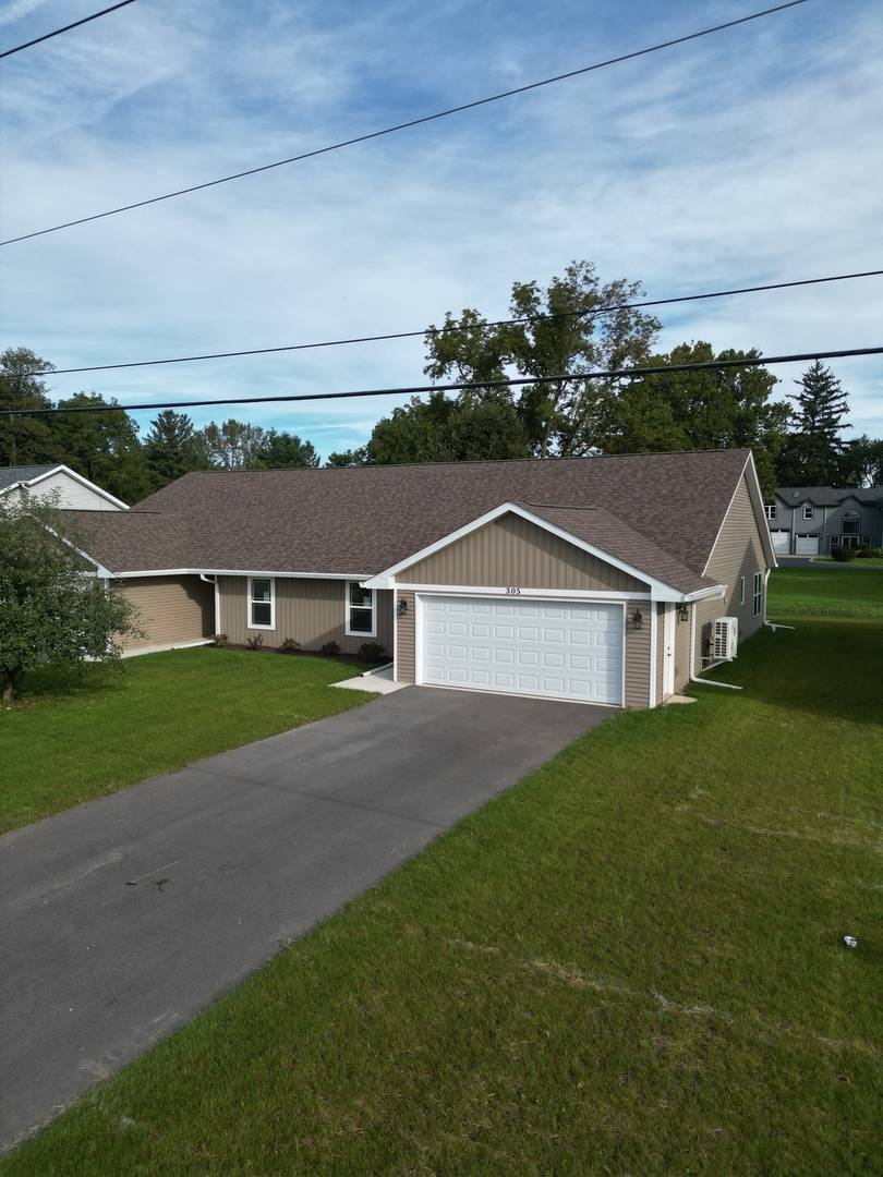 305 W South ST #305, Durand, IL 61024