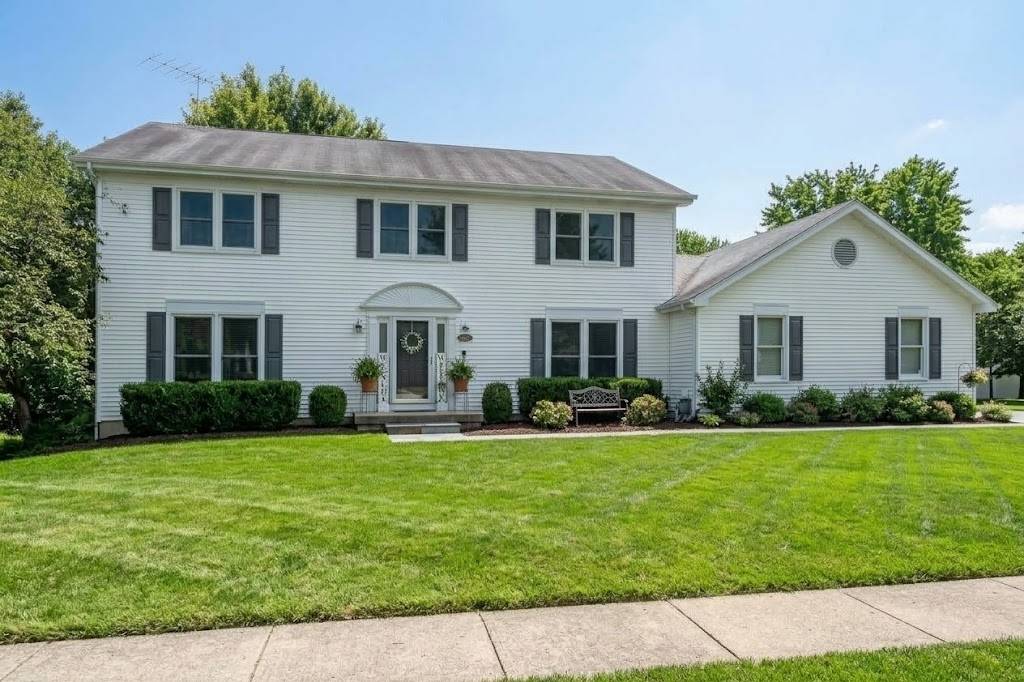 1898 Kaneville RD, Geneva, IL 60134