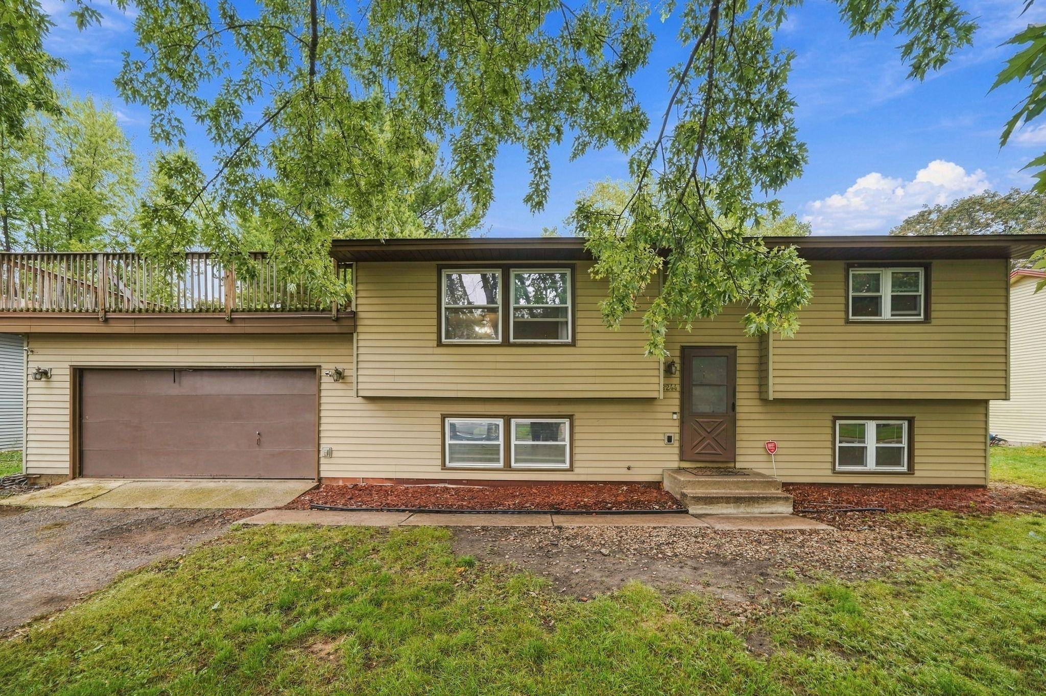8244 Morgan AVE N, Brooklyn Park, MN 55444
