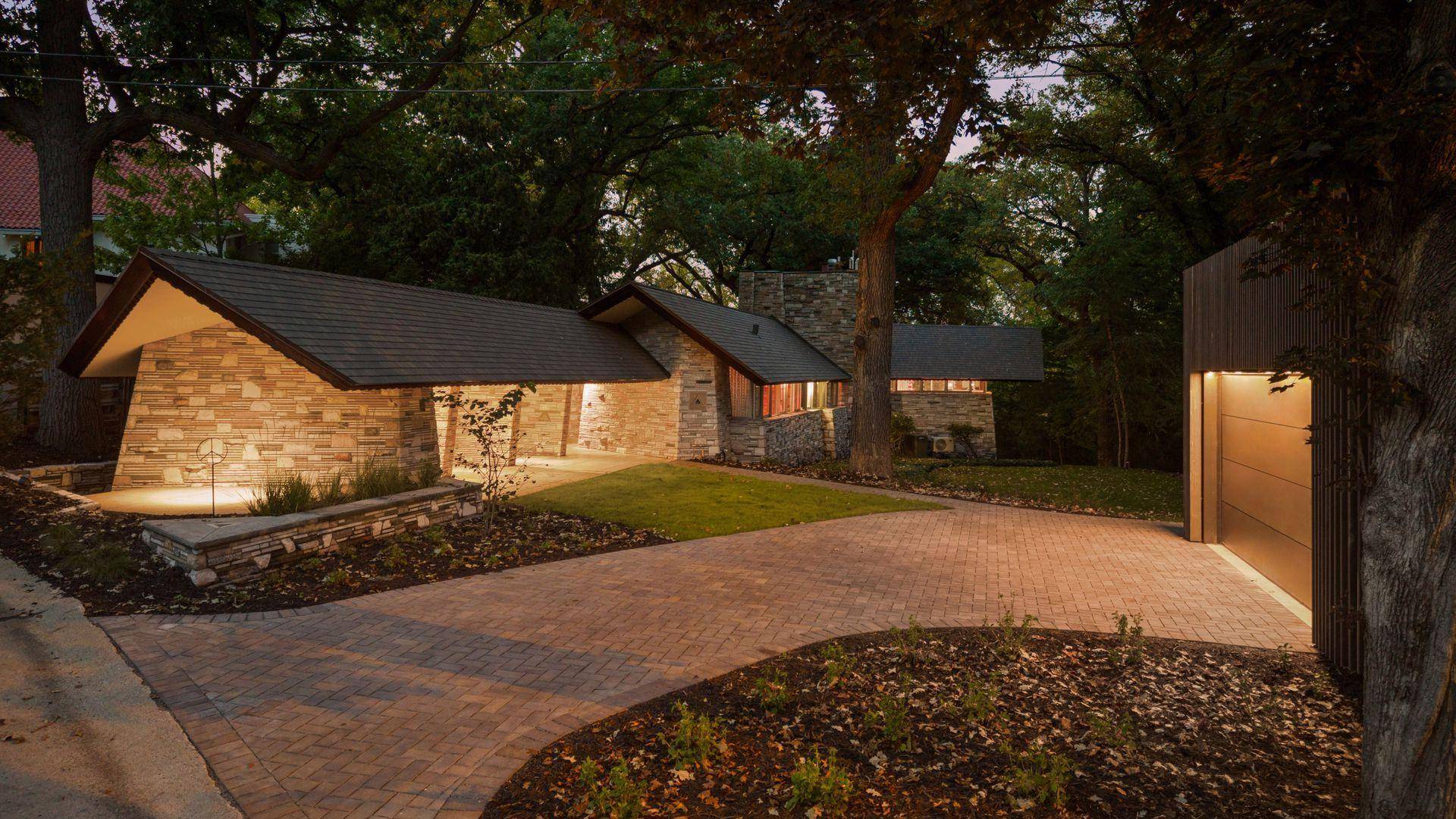 2801 Burnham BLVD, Minneapolis, MN 55416