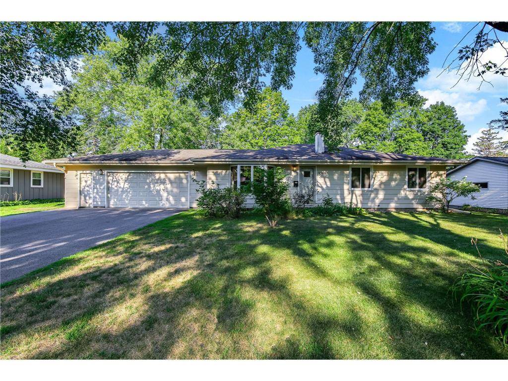 8500 Quinn AVE S, Bloomington, MN 55437