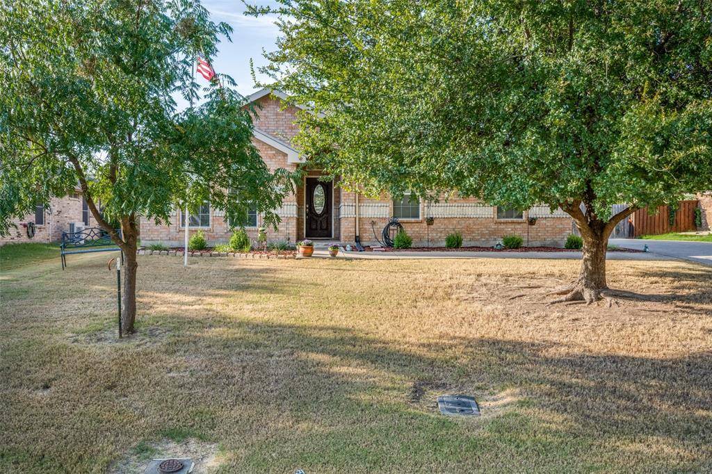 217 Southpeak Lane, Ponder, TX 76259