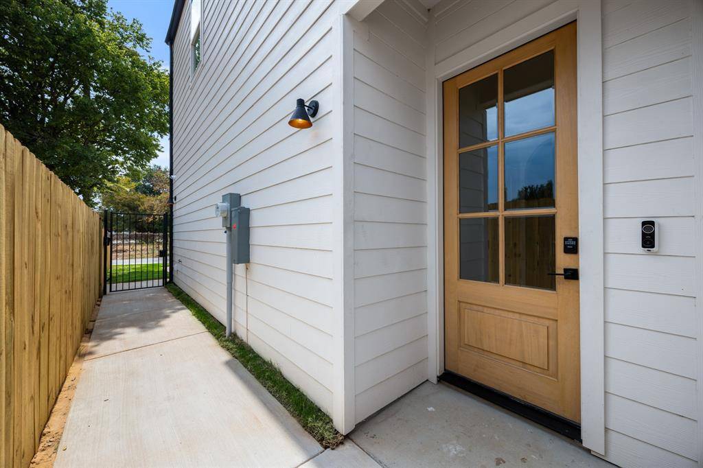 1641 & 1643 Faye Street, Dallas, TX 75215