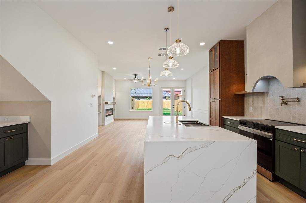 1641 & 1643 Faye Street, Dallas, TX 75215