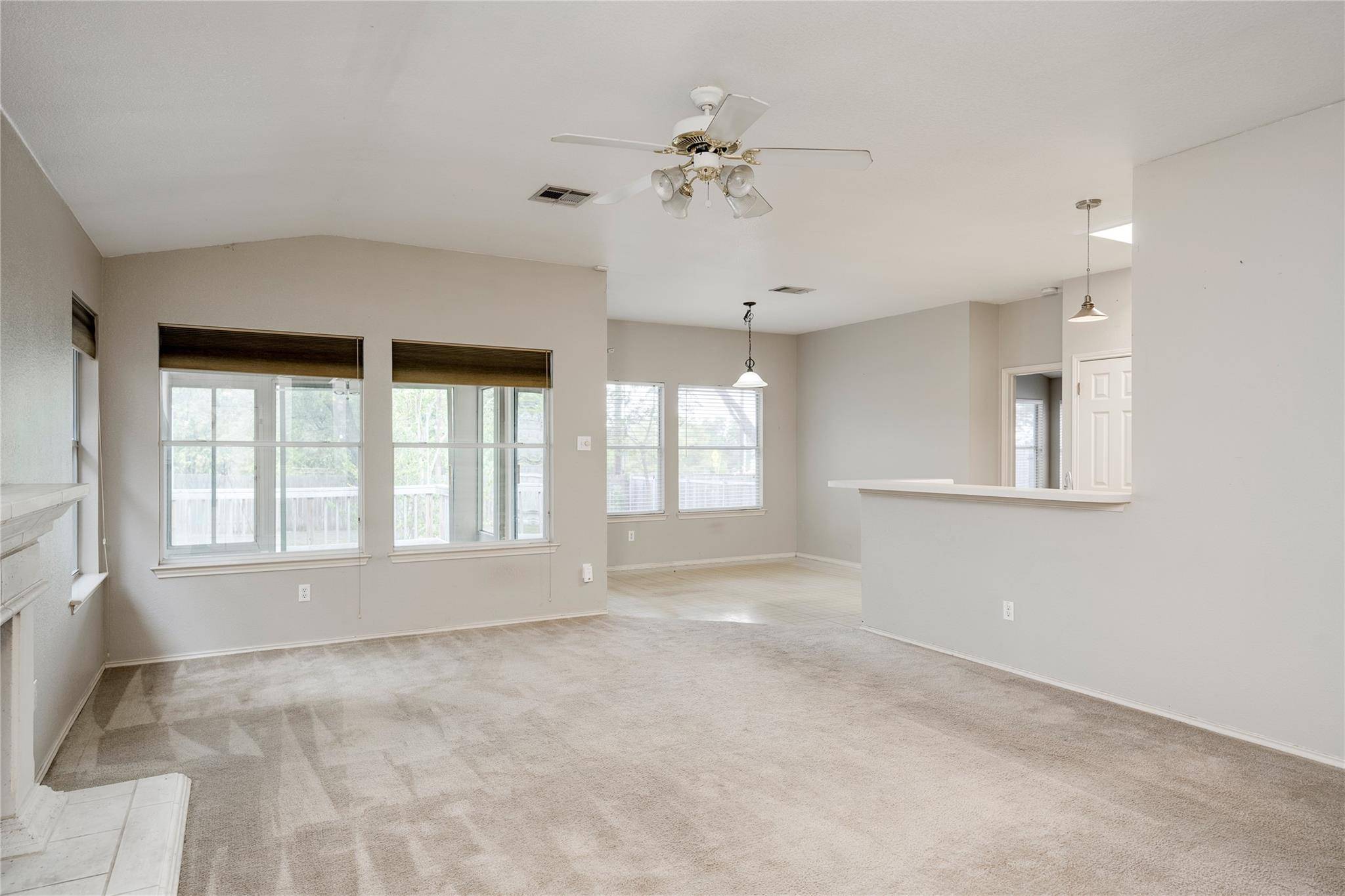 1404 Wheatfall LN, Austin, TX 78748