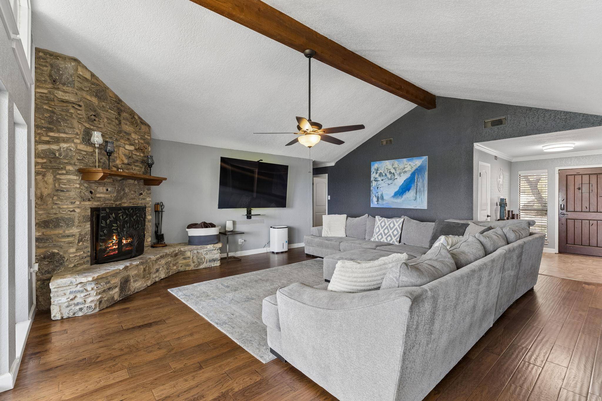 157 Lorne RD, Canyon Lake, TX 78133