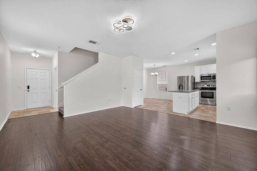 9420 Southwick DR, Austin, TX 78724