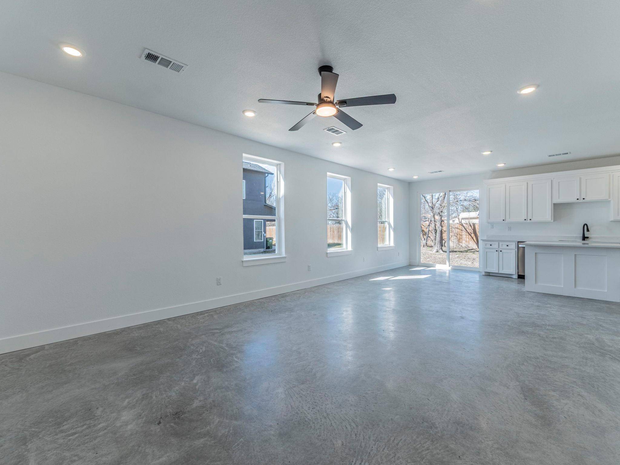 1010 E Marble ST #B, Burnet, TX 78611