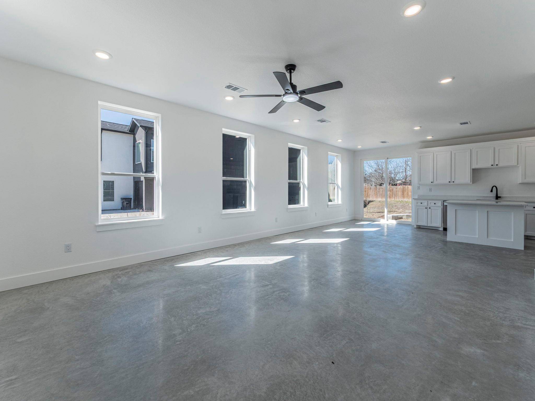1010 E Marble ST #A, Burnet, TX 78611