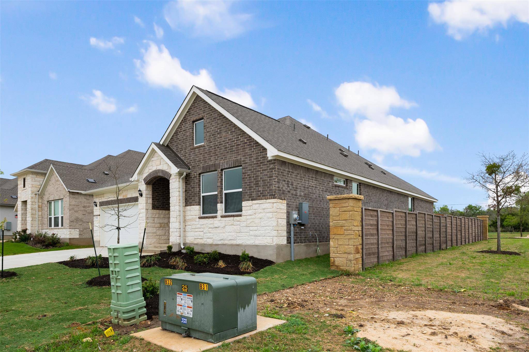 553 Redding WAY, Georgetown, TX 78633
