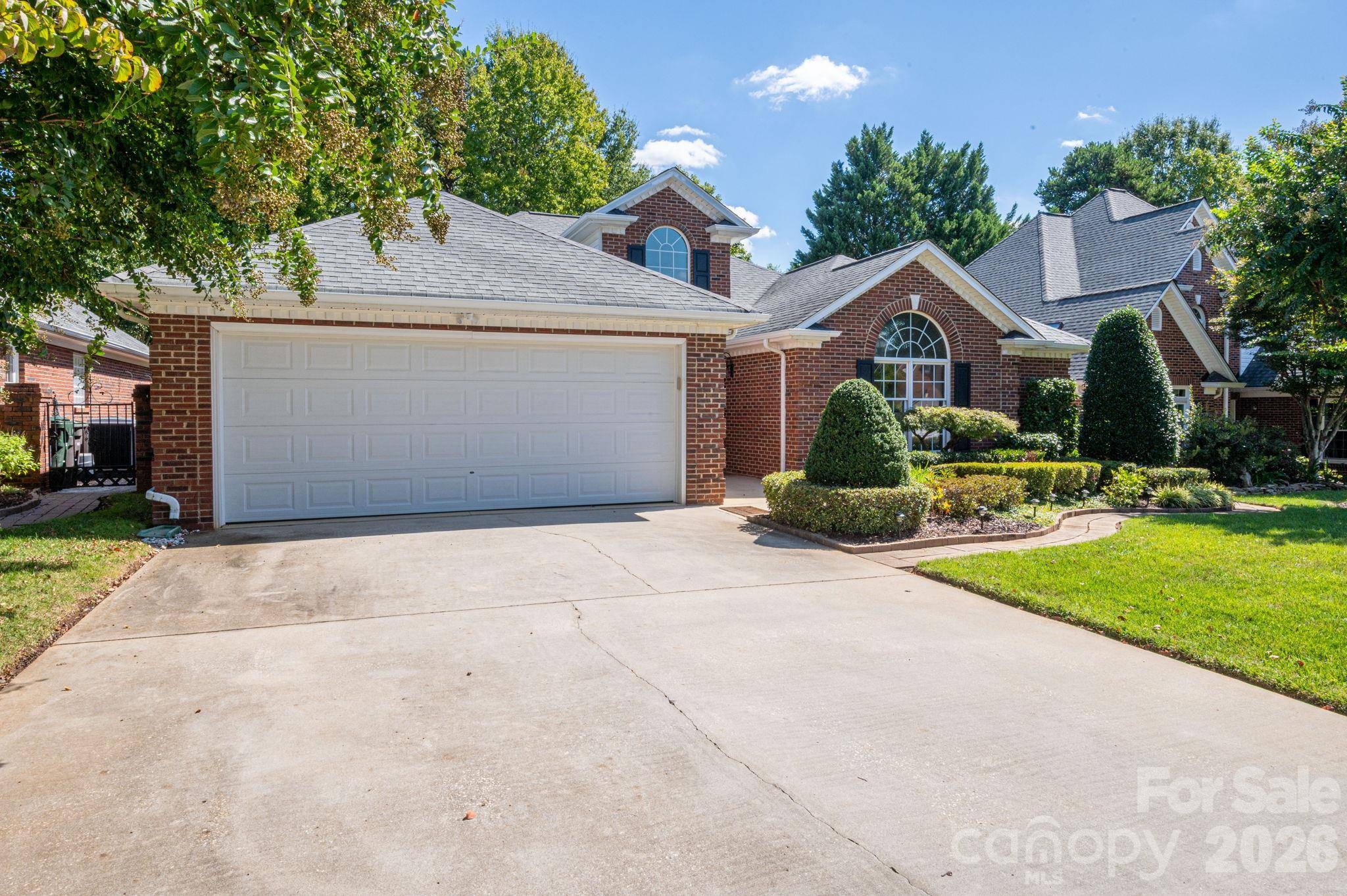 2972 Heritage Commons LN, Gastonia, NC 28054