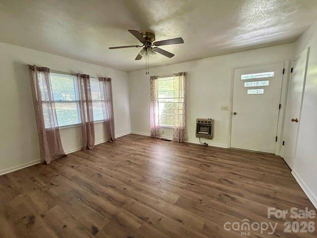 215 Norleon AVE, Hendersonville, NC 28791