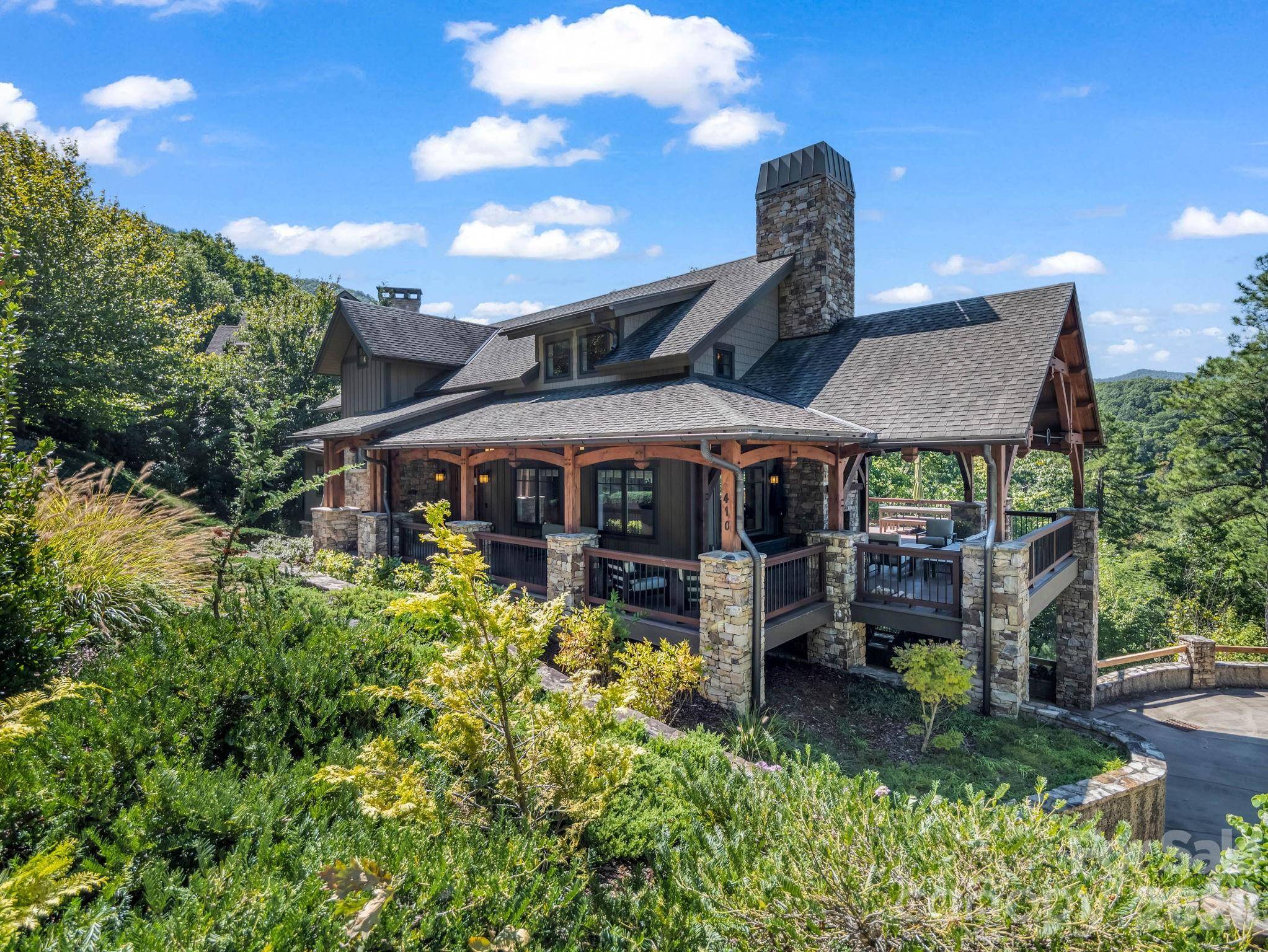 140 Settings BLVD, Black Mountain, NC 28711