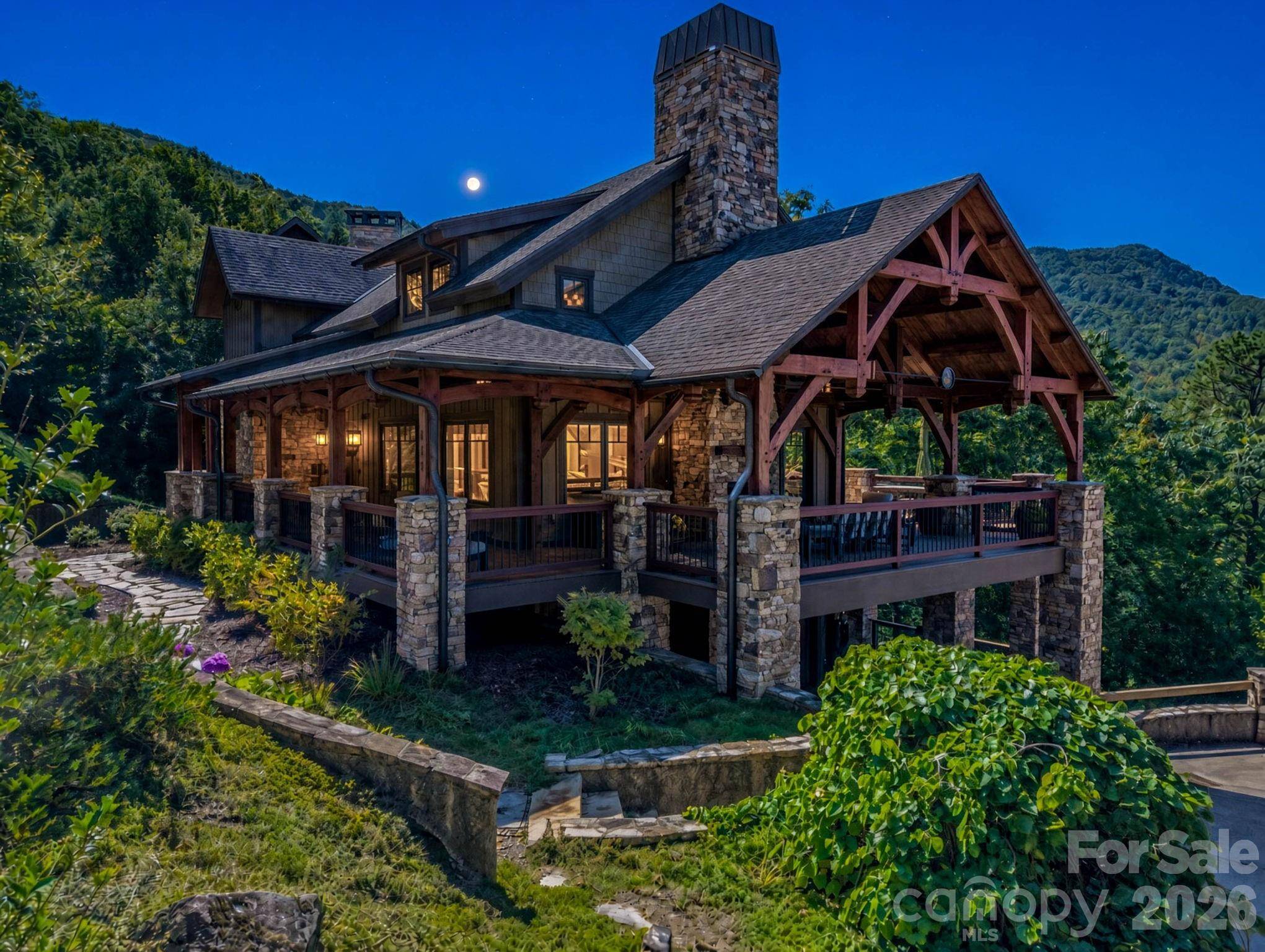 140 Settings BLVD, Black Mountain, NC 28711