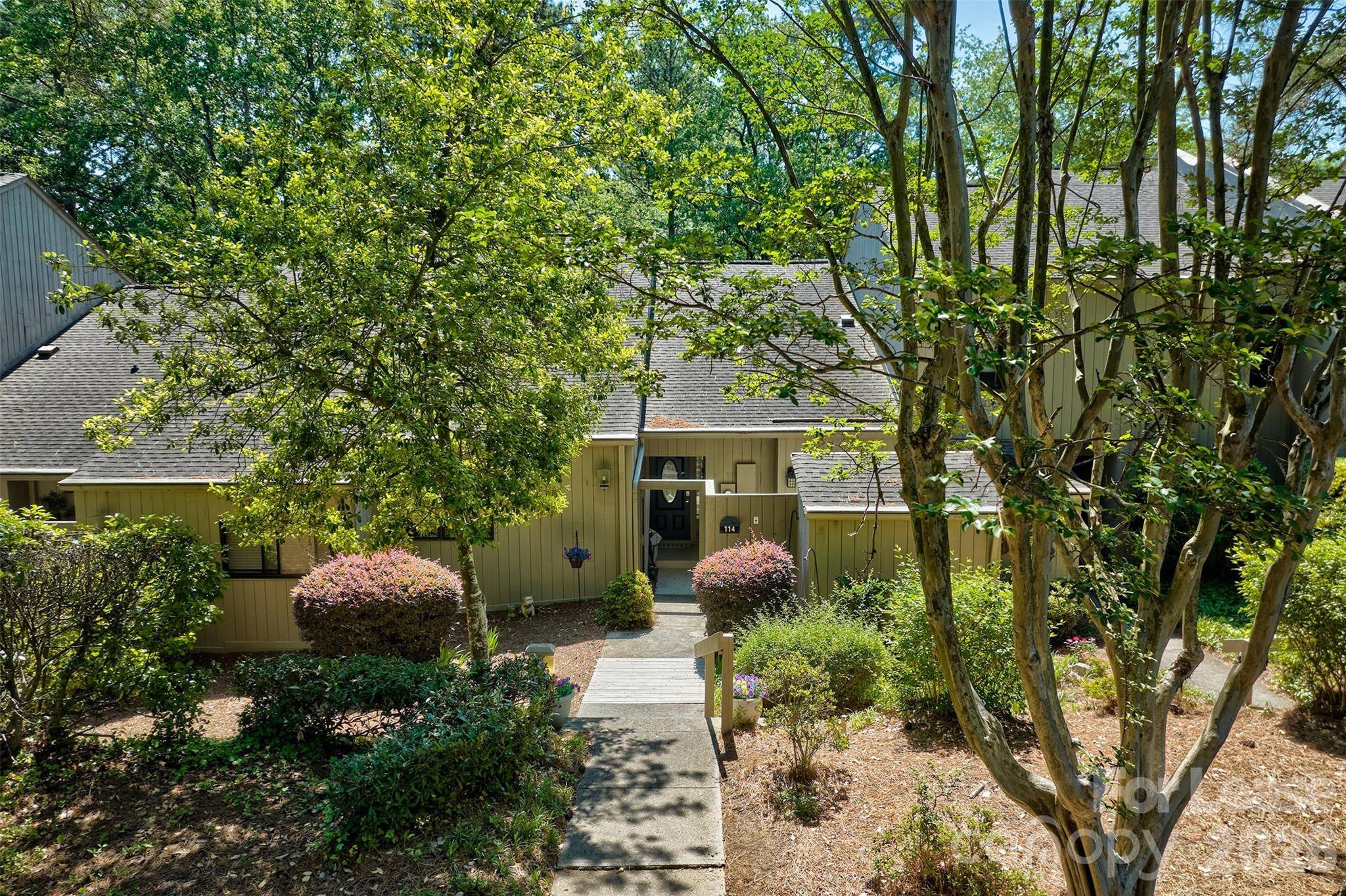 114 Pine Grove CIR, Lake Wylie, SC 29710