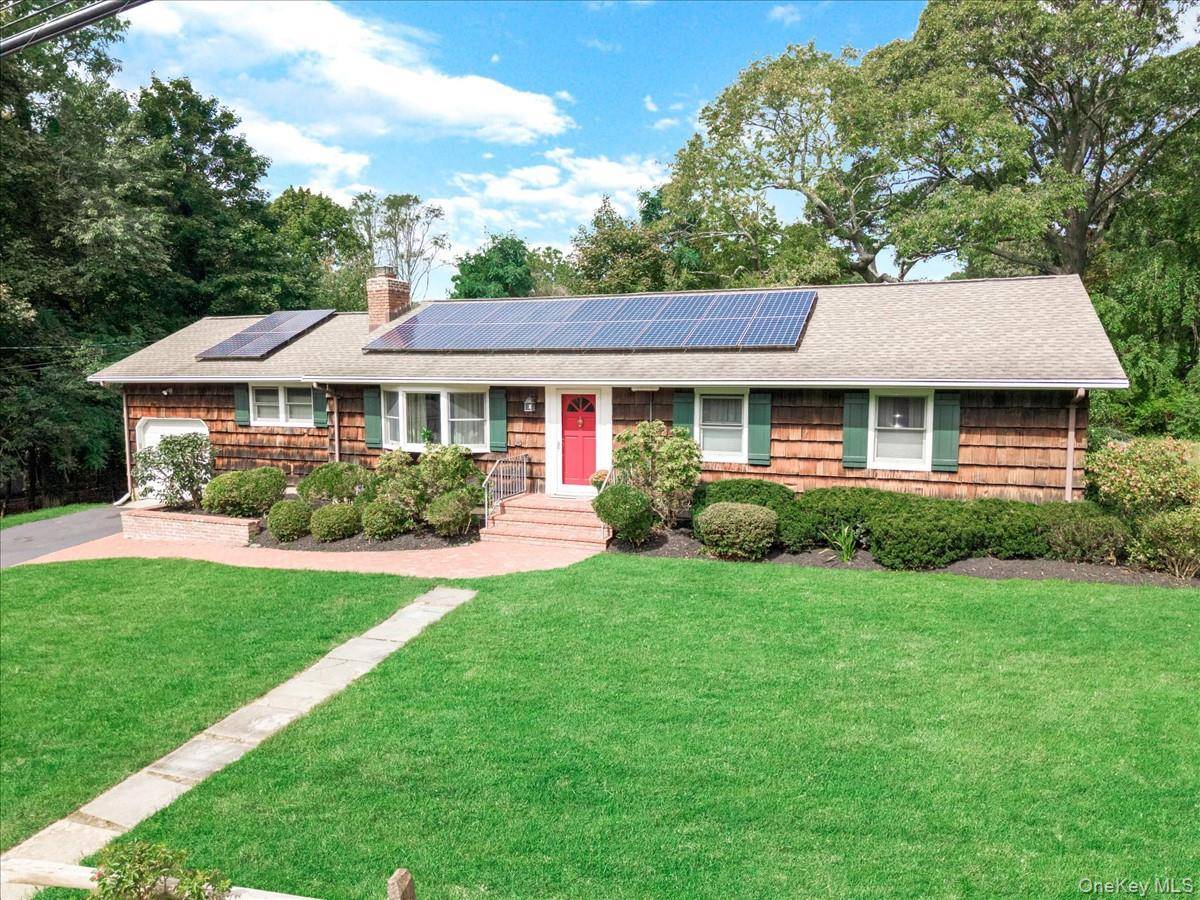 7 Sharon AVE, East Setauket, NY 11733