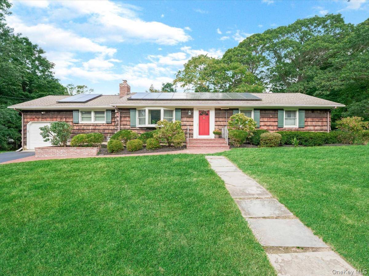 7 Sharon AVE, East Setauket, NY 11733