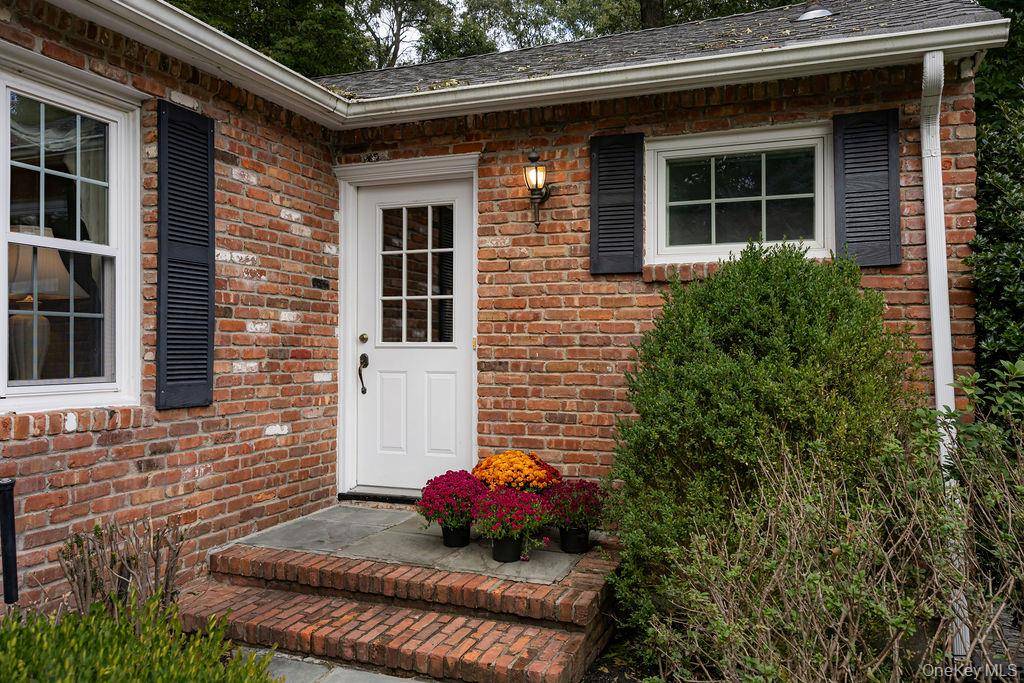 83 Christian AVE, Stony Brook, NY 11790