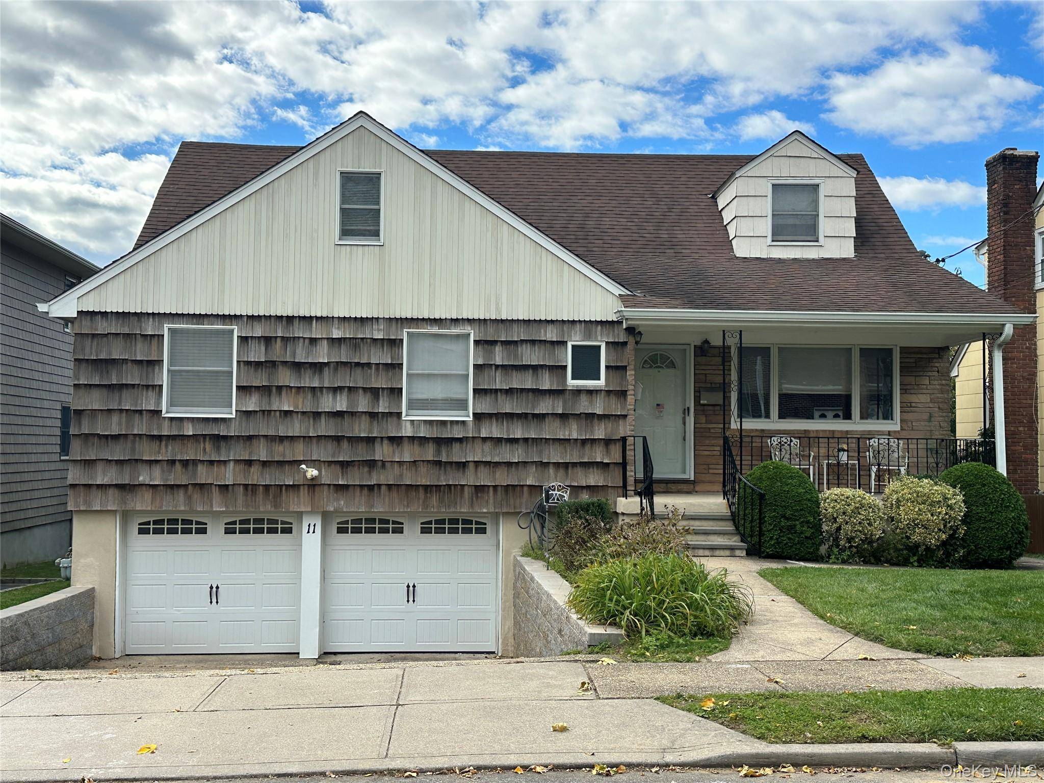 11 Gabriel Place #2, Glen Cove, NY 11542